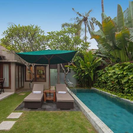 Legian Beach Villas Екстер'єр фото
